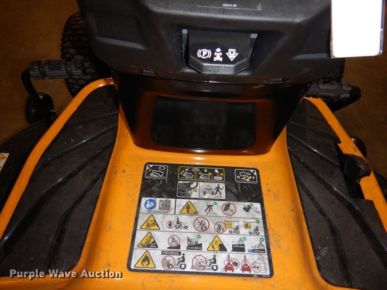 image for item IO9251 2022 Cub Cadet LT46  lawn mower