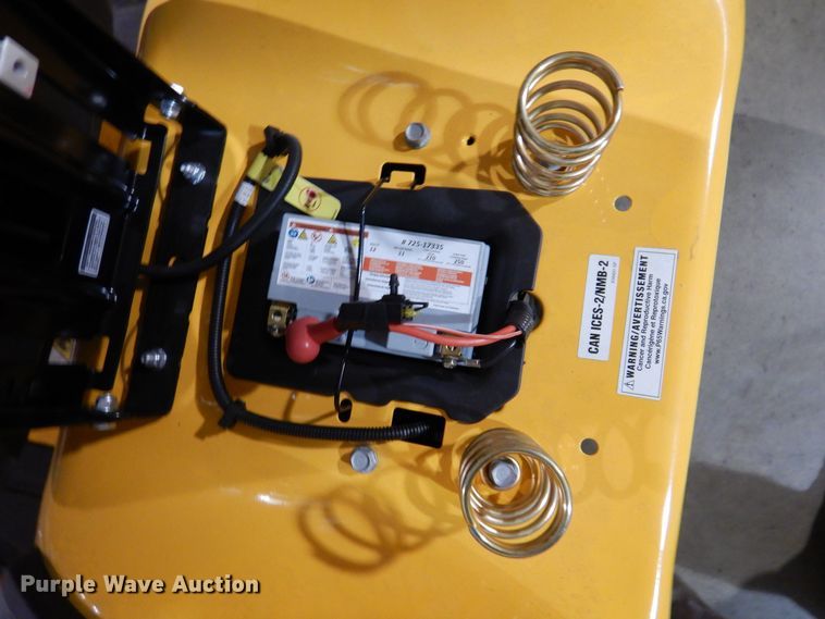 image for item IO9251 2022 Cub Cadet LT46  lawn mower