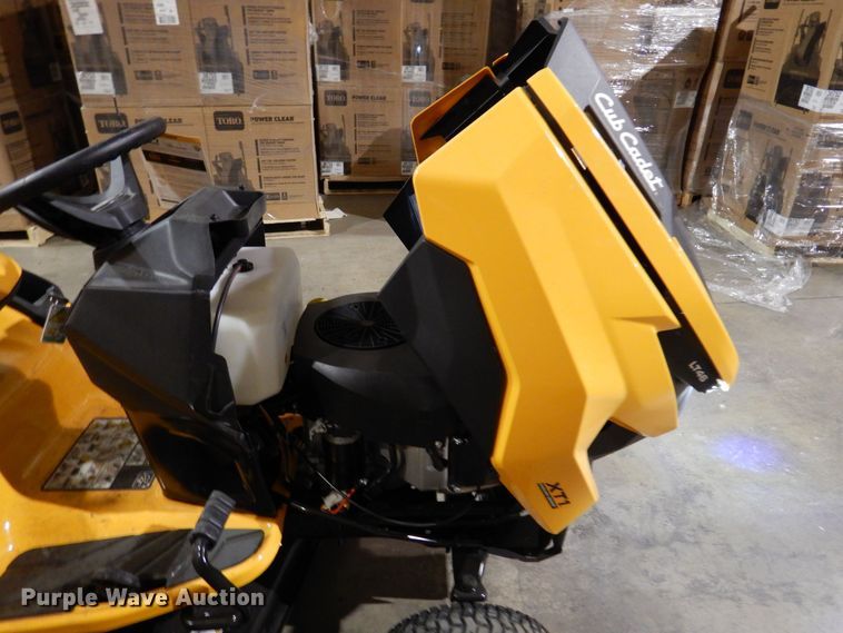 image for item IO9251 2022 Cub Cadet LT46  lawn mower