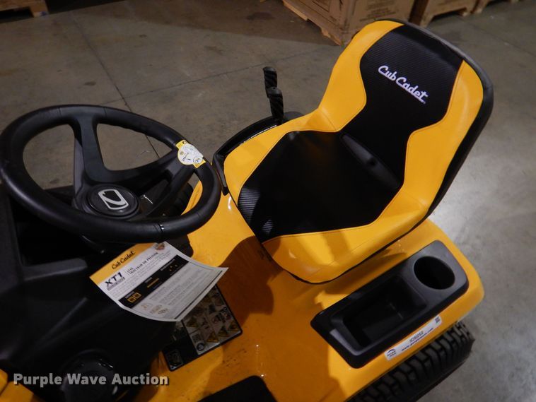 image for item IO9252 2022 Cub Cadet LT46  lawn mower