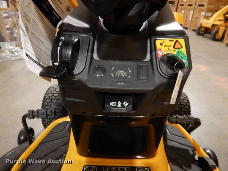 image for item IO9252 2022 Cub Cadet LT46  lawn mower