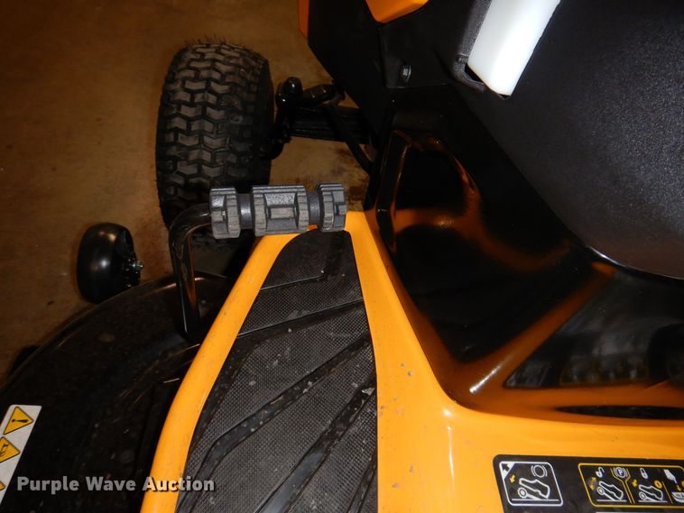 image for item IO9252 2022 Cub Cadet LT46  lawn mower