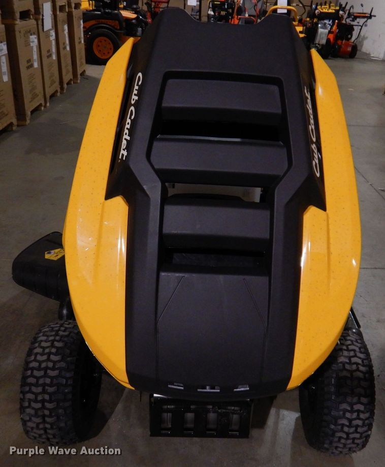 image for item IO9252 2022 Cub Cadet LT46  lawn mower