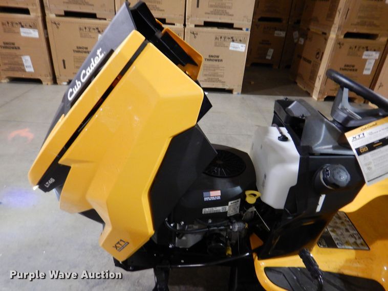 image for item IO9252 2022 Cub Cadet LT46  lawn mower