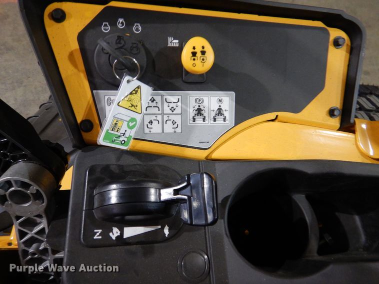 image for item IO9253 2022 Cub Cadet Ultima ZT1  ZTR lawn mower