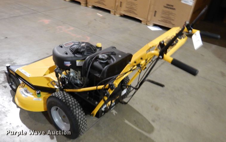 image for item IO9255 2022 DeWalt DW33  lawn mower