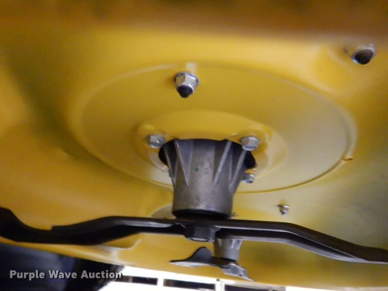 image for item IO9255 2022 DeWalt DW33  lawn mower