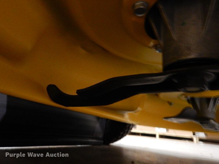 image for item IO9255 2022 DeWalt DW33  lawn mower