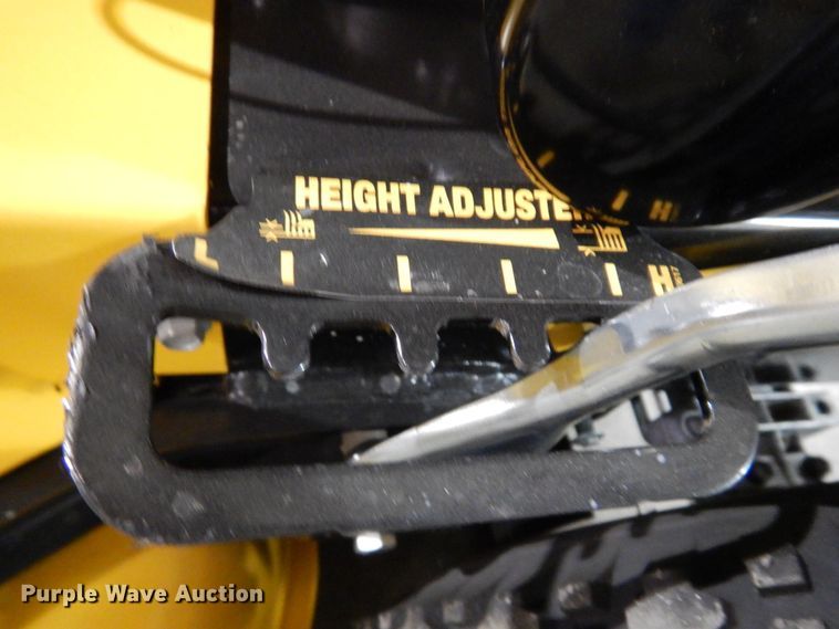 image for item IO9255 2022 DeWalt DW33  lawn mower