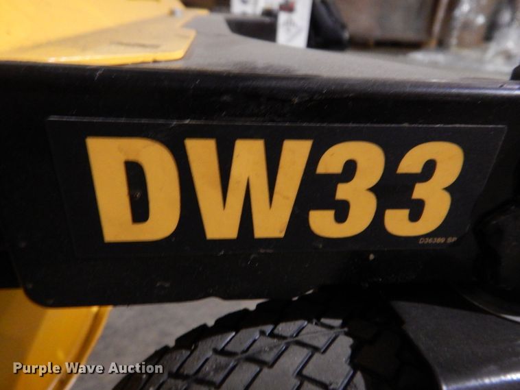 image for item IO9255 2022 DeWalt DW33  lawn mower