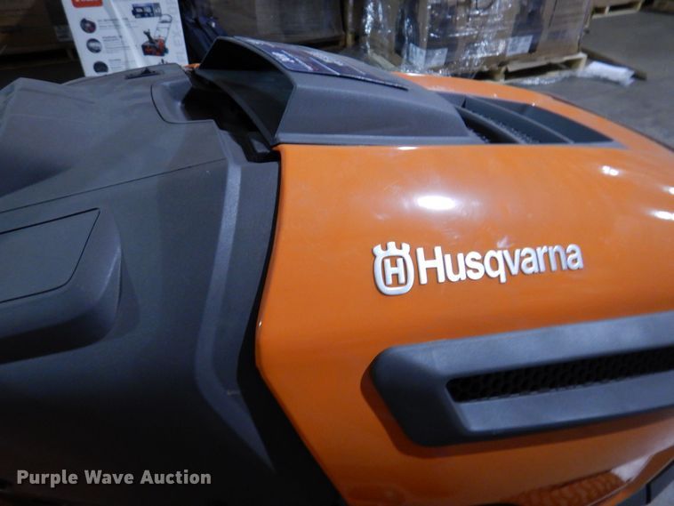 image for item IO9261 2022 Husqvarna YTH24V54  lawn mower