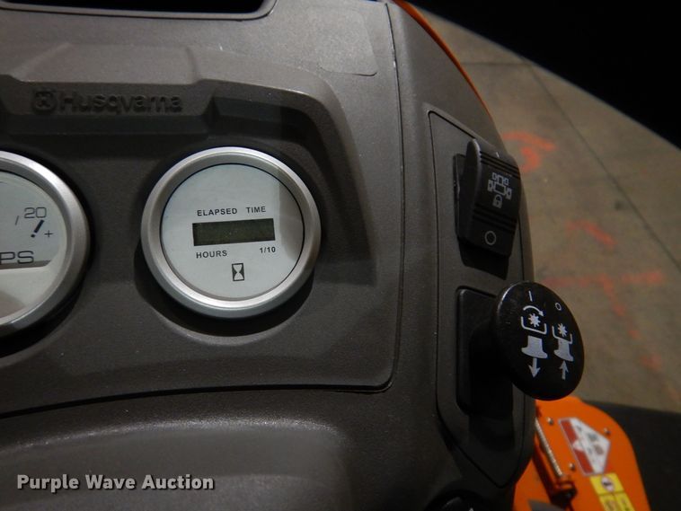 image for item IO9265 2021 Husqvarna TS354XD  lawn mower