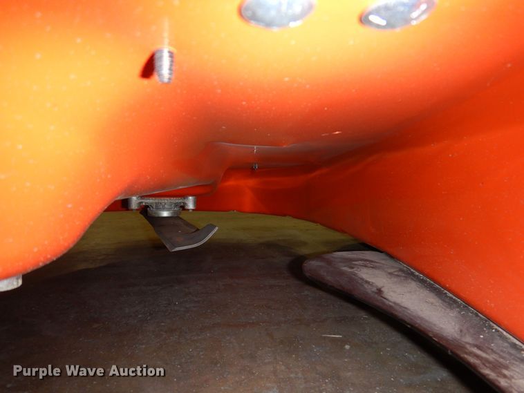 image for item IO9268 2020 Husqvarna YTH 22V46  lawn mower