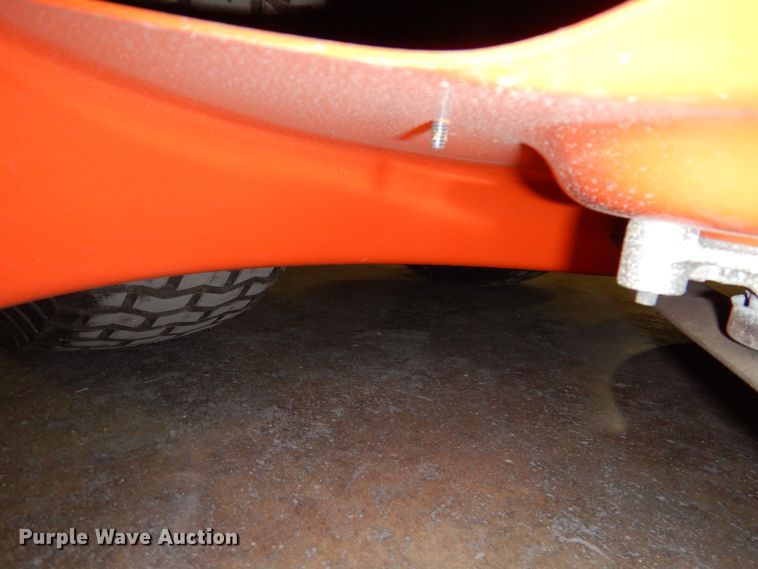 image for item IO9268 2020 Husqvarna YTH 22V46  lawn mower