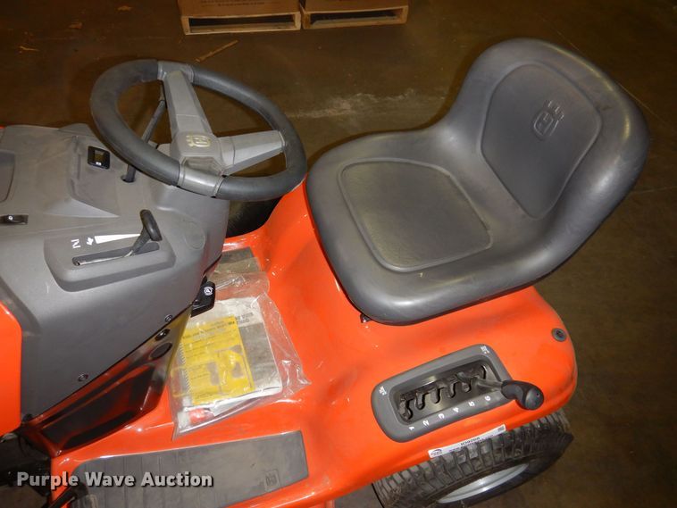 image for item IO9268 2020 Husqvarna YTH 22V46  lawn mower