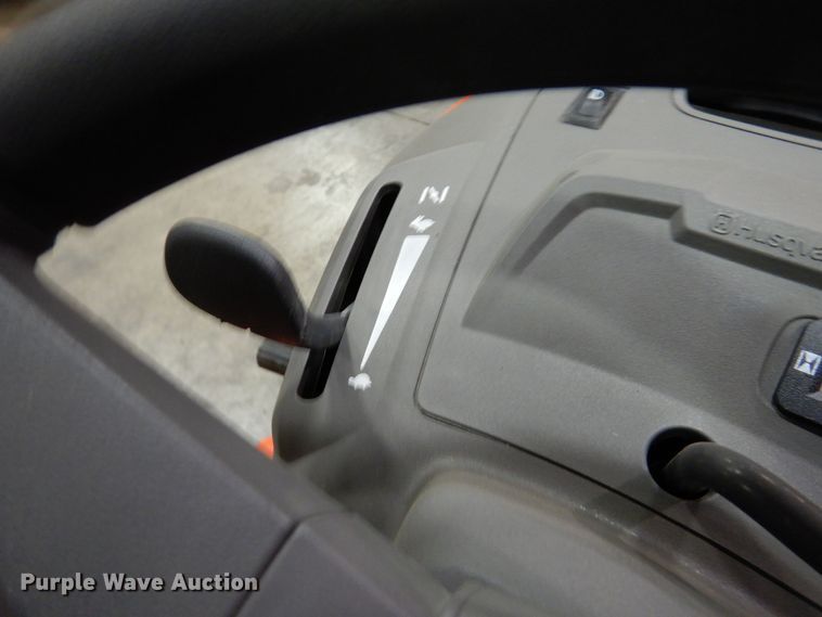 image for item IO9268 2020 Husqvarna YTH 22V46  lawn mower