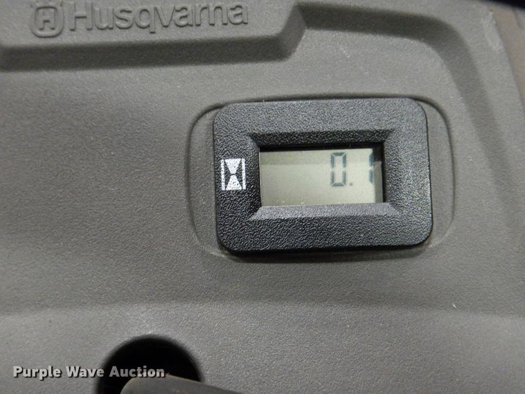 image for item IO9268 2020 Husqvarna YTH 22V46  lawn mower