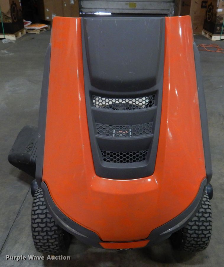 image for item IO9268 2020 Husqvarna YTH 22V46  lawn mower