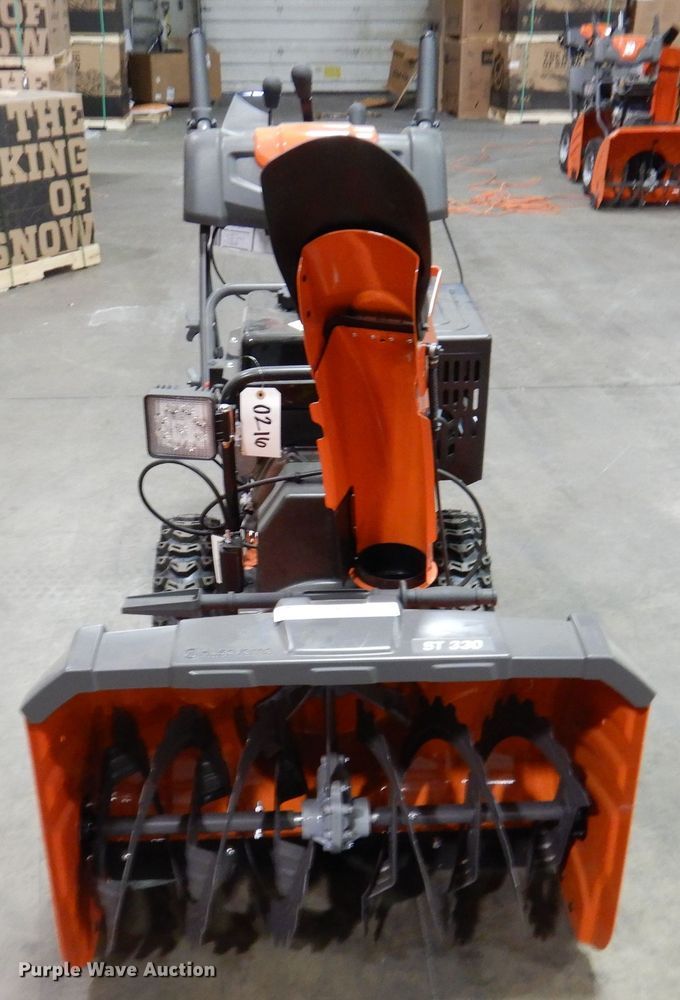 image for item IO9280 2021 Husqvarna ST330  snow blower