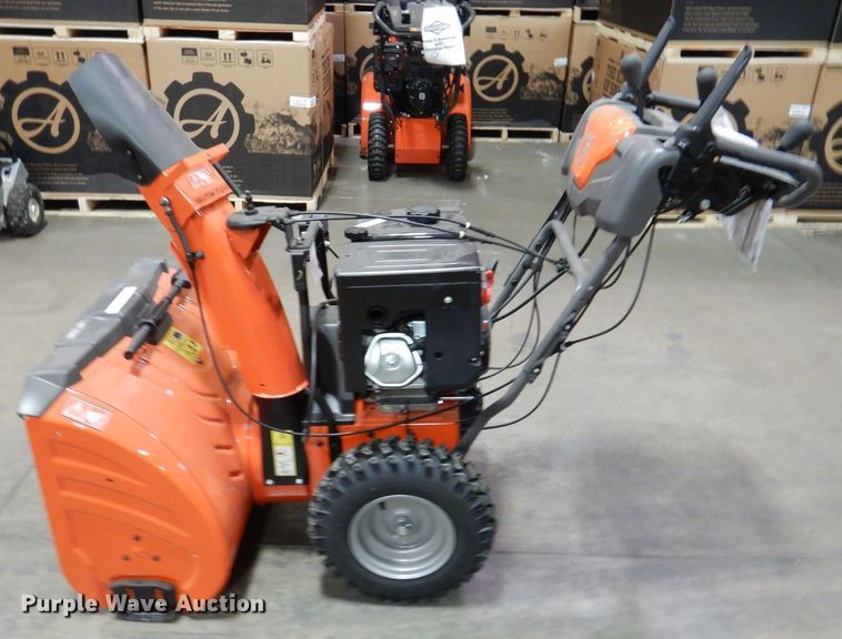 image for item IO9280 2021 Husqvarna ST330  snow blower