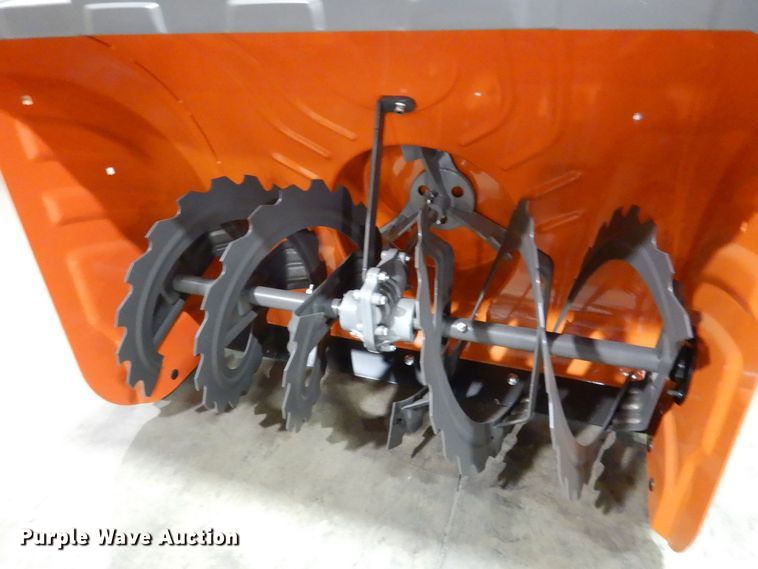 image for item IO9280 2021 Husqvarna ST330  snow blower