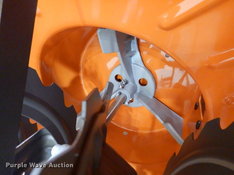 image for item IO9280 2021 Husqvarna ST330  snow blower