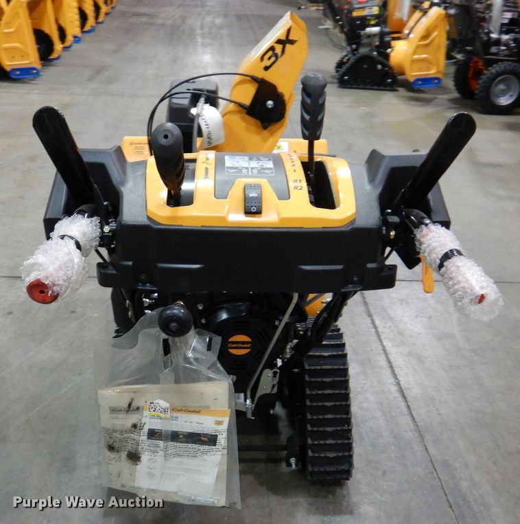 image for item IO9284 2020 Cub Cadet 3X  snow blower