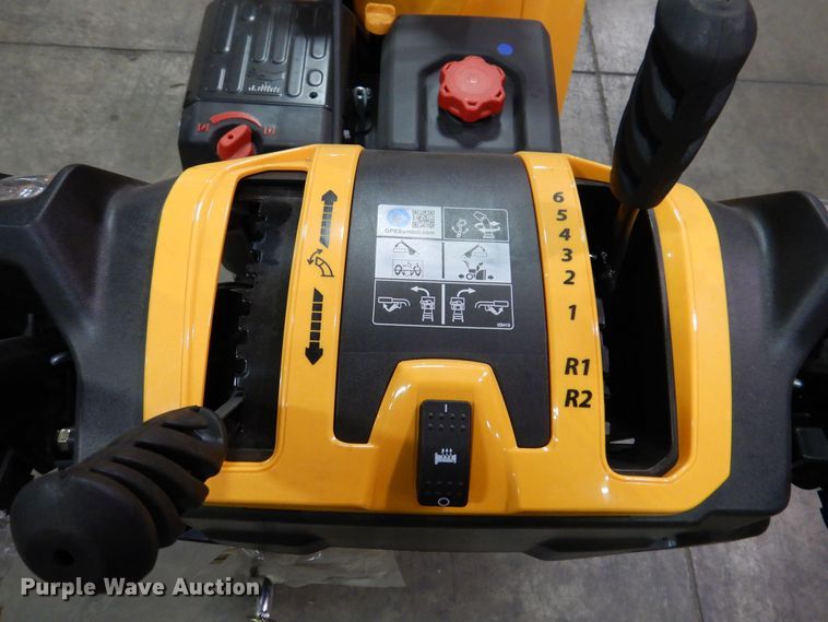 image for item IO9284 2020 Cub Cadet 3X  snow blower