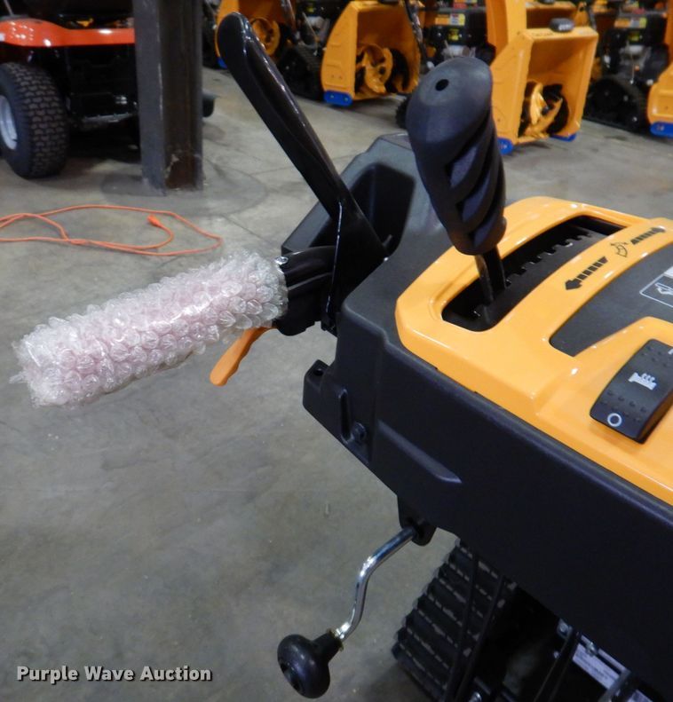 image for item IO9285 2020 Cub Cadet 3X  snow blower