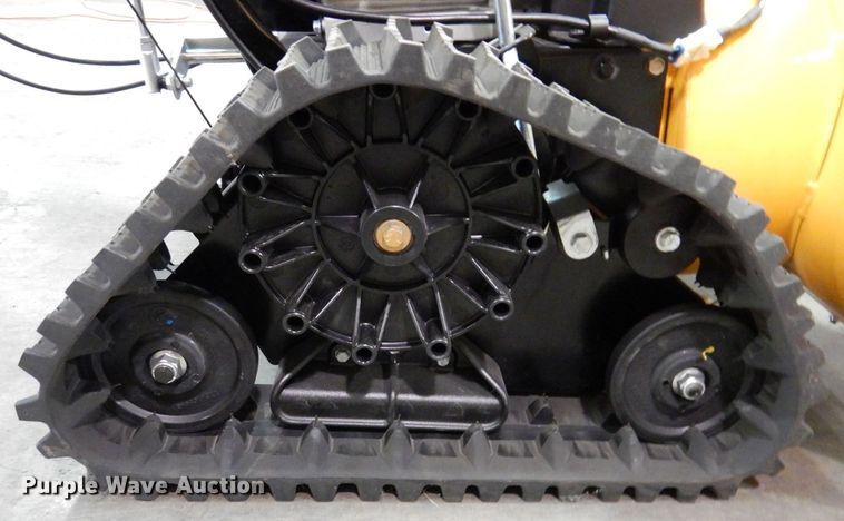 image for item IO9285 2020 Cub Cadet 3X  snow blower