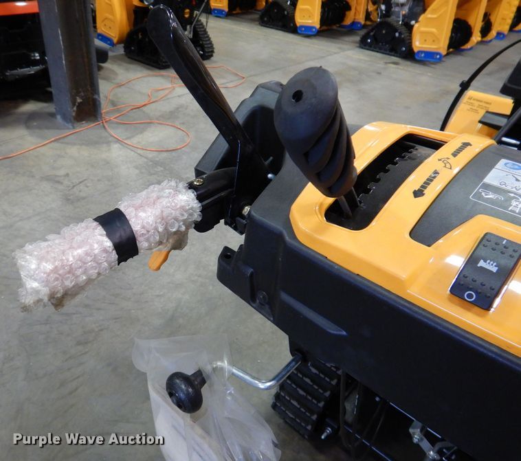 image for item IO9291 2019 Cub Cadet 3X  snow blower