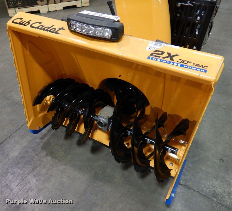 image for item IO9292 2020 Cub Cadet 2X  snow blower