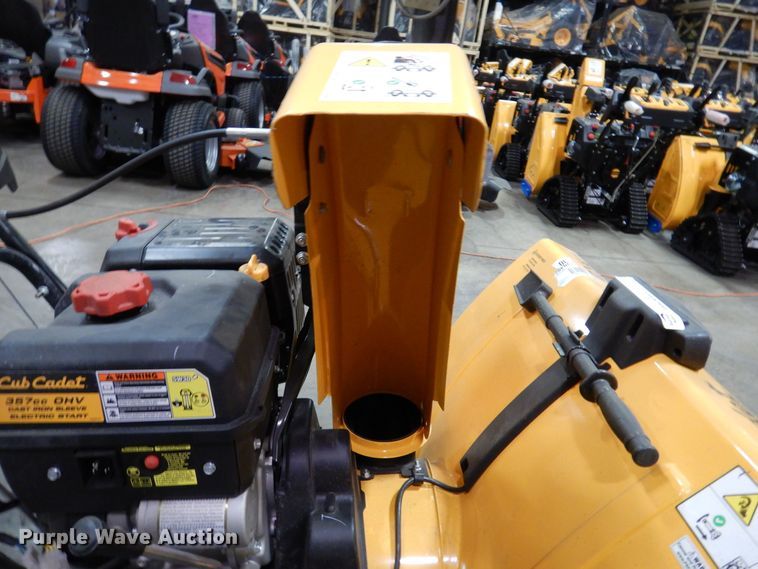 image for item IO9292 2020 Cub Cadet 2X  snow blower