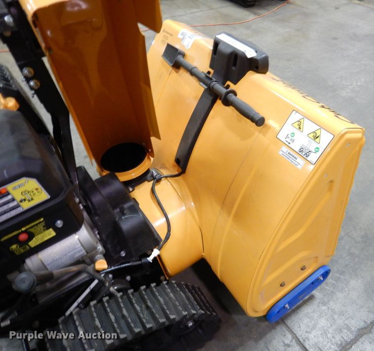 image for item IO9292 2020 Cub Cadet 2X  snow blower