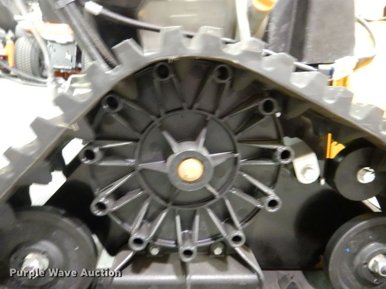 image for item IO9292 2020 Cub Cadet 2X  snow blower