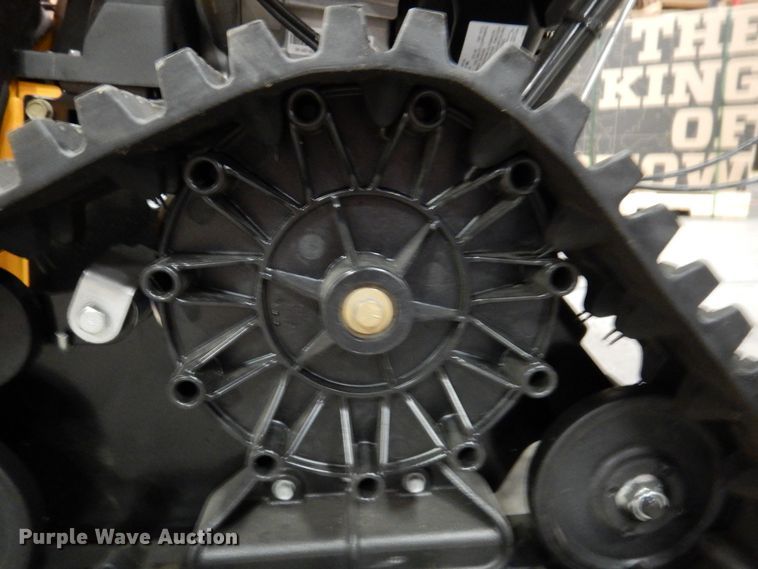 image for item IO9292 2020 Cub Cadet 2X  snow blower