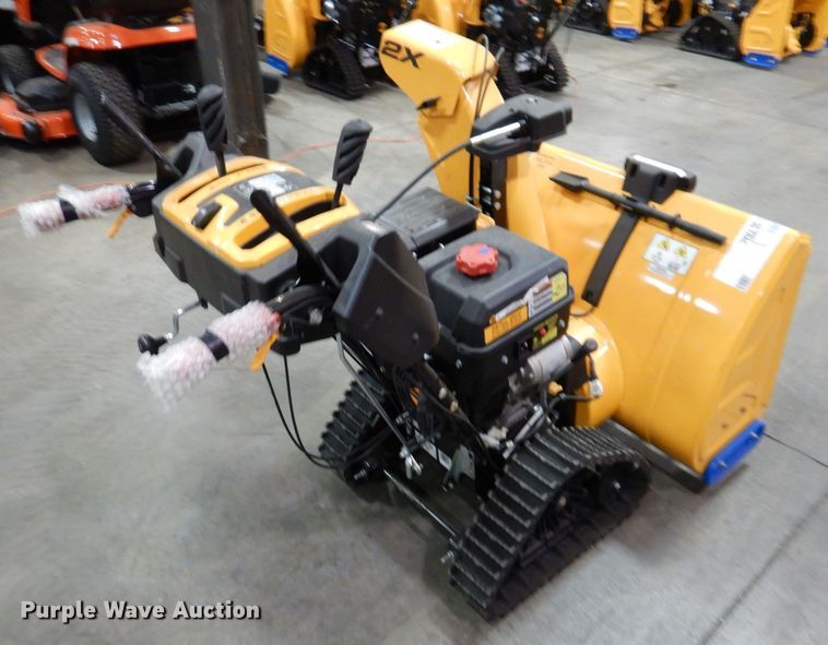 image for item IO9293 2019 Cub Cadet 2X  snow blower