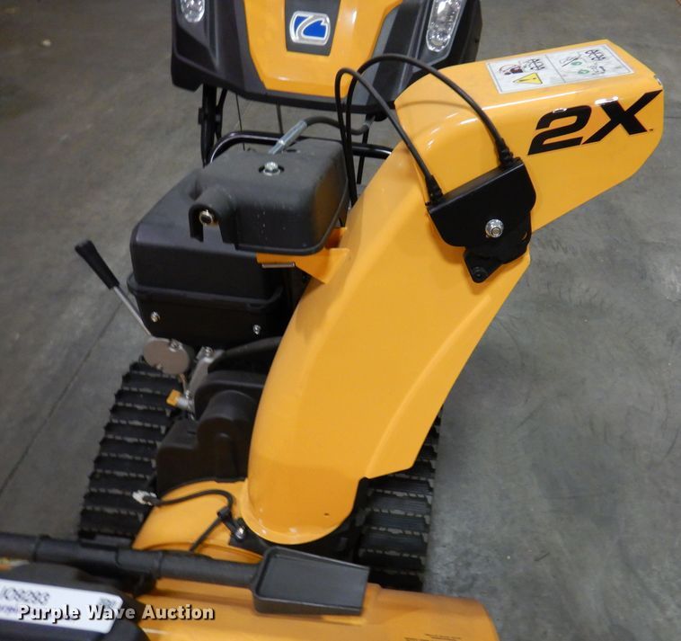 image for item IO9293 2019 Cub Cadet 2X  snow blower