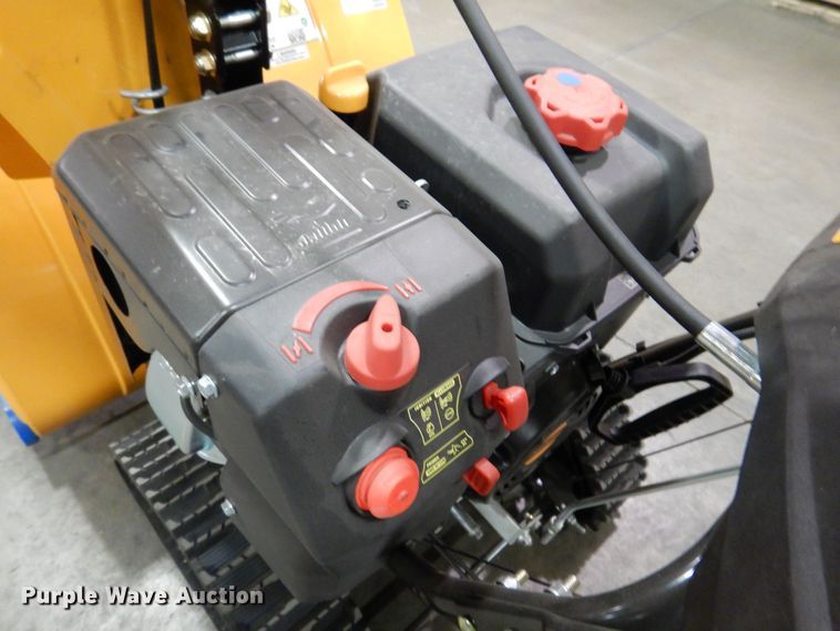 image for item IO9293 2019 Cub Cadet 2X  snow blower