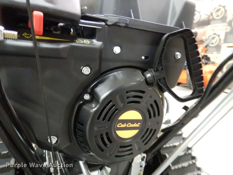 image for item IO9293 2019 Cub Cadet 2X  snow blower