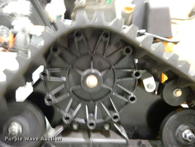 image for item IO9293 2019 Cub Cadet 2X  snow blower