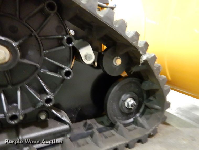 image for item IO9293 2019 Cub Cadet 2X  snow blower