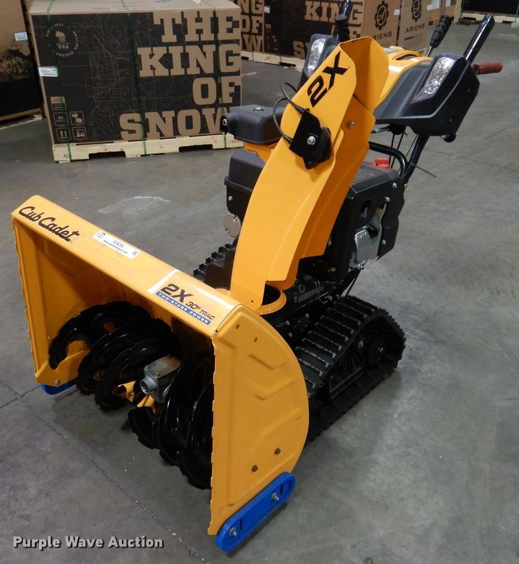image for item IO9294 2020 Cub Cadet 2X  snow blower