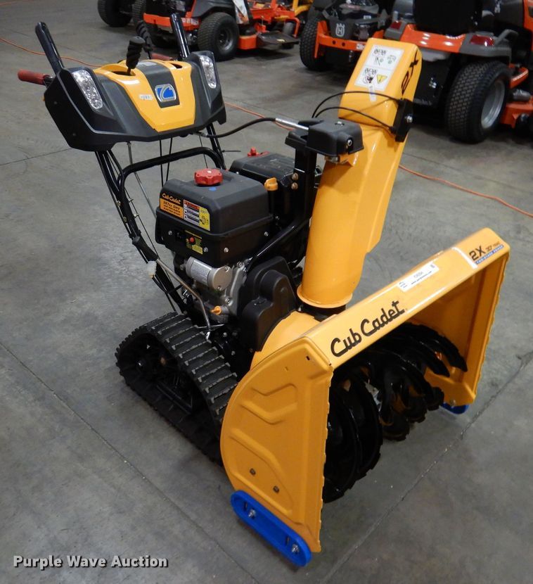 image for item IO9294 2020 Cub Cadet 2X  snow blower