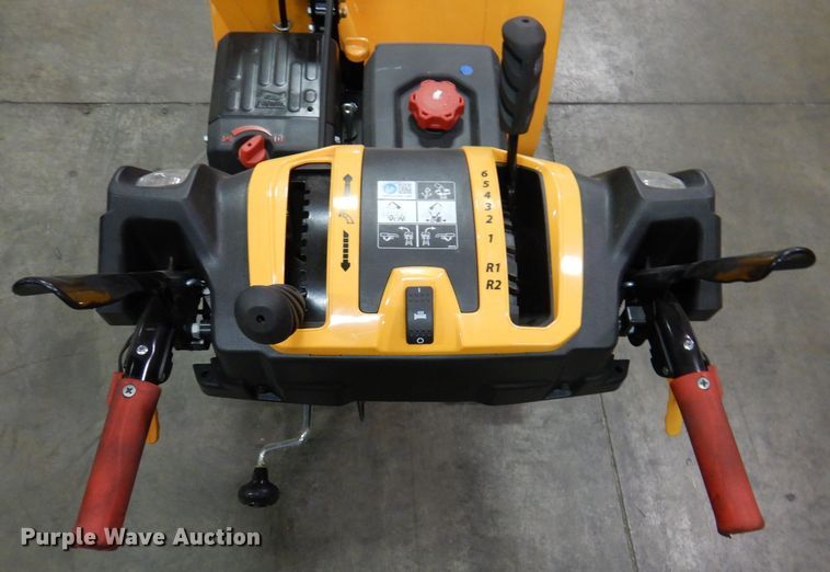 image for item IO9294 2020 Cub Cadet 2X  snow blower