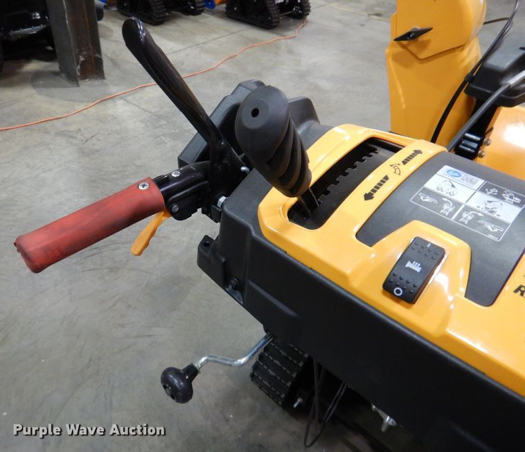 image for item IO9294 2020 Cub Cadet 2X  snow blower