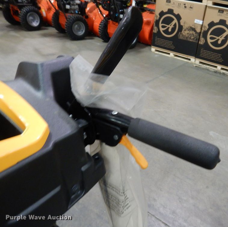 image for item IO9300 2020 Cub Cadet 2X  snow blower