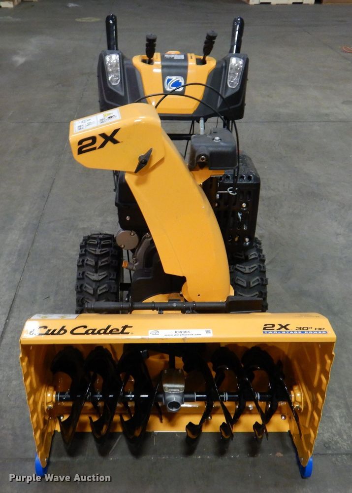 image for item IO9301 2020 Cub Cadet 2X  snow blower