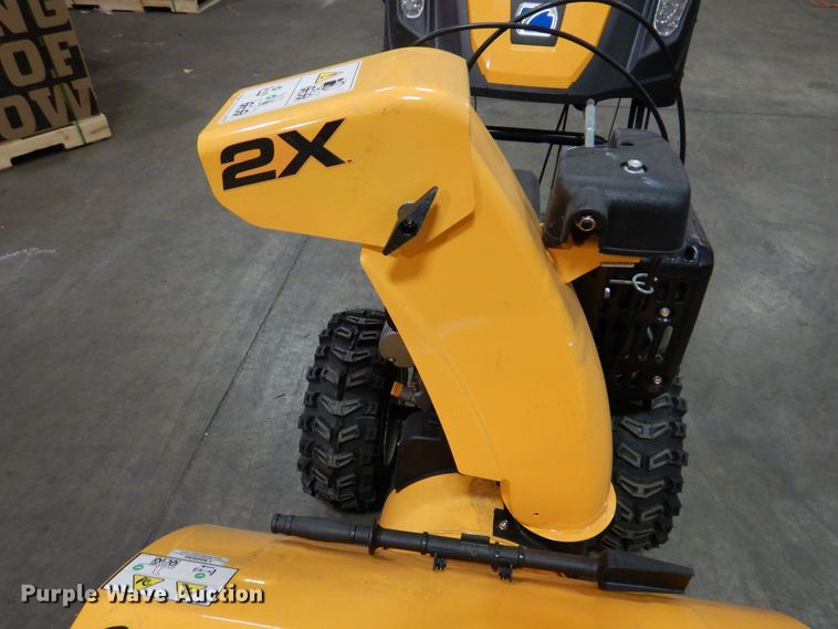 image for item IO9301 2020 Cub Cadet 2X  snow blower