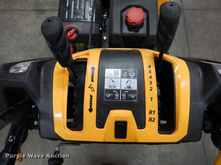 image for item IO9301 2020 Cub Cadet 2X  snow blower